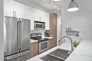 334 S 3rd St #2 - Photo 1 of 1