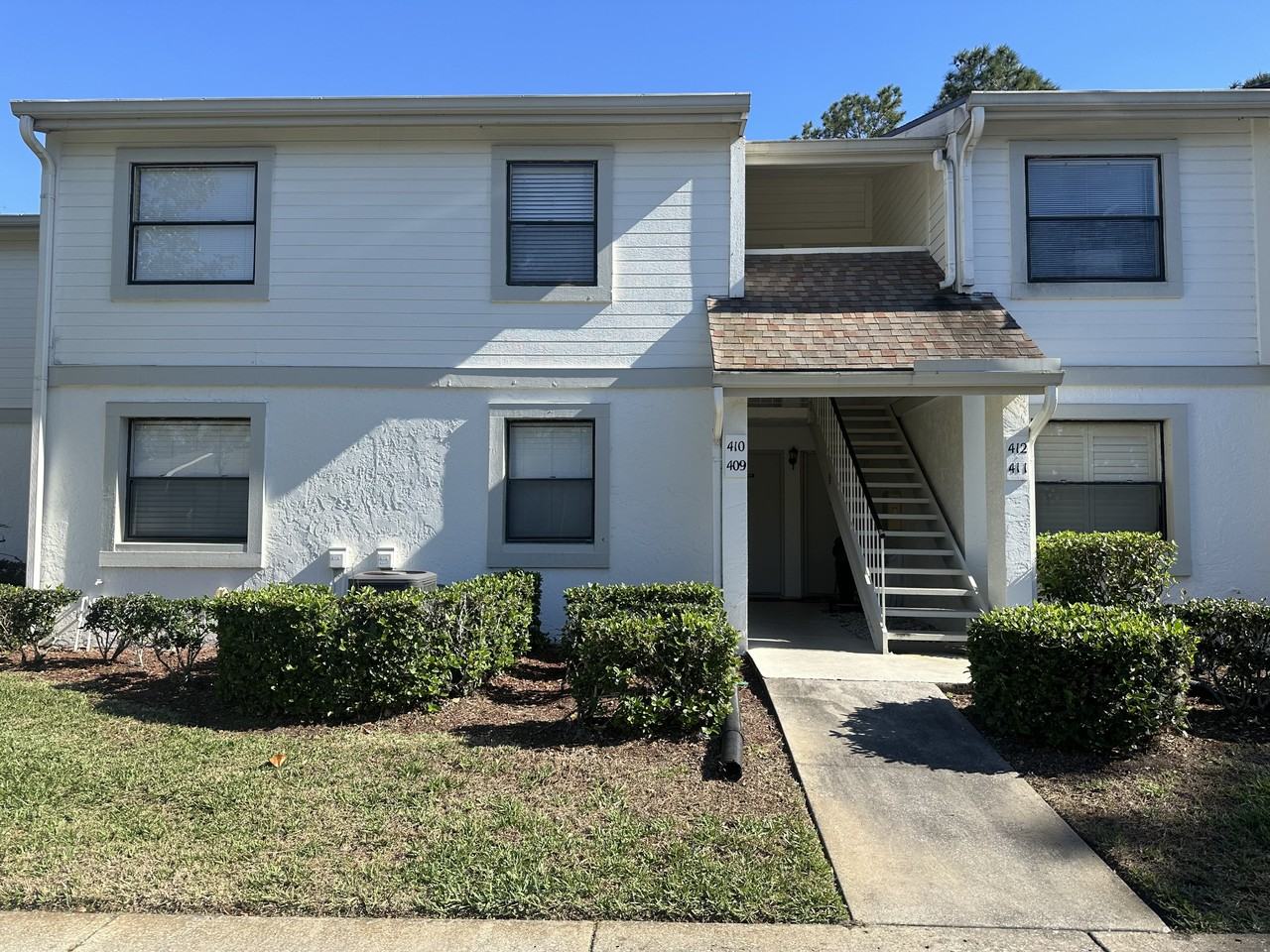 409 Meadow Ln #409 - Photo 2 of 6