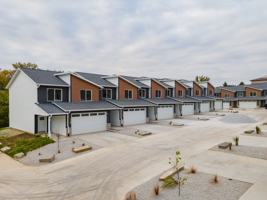 featured image of 5330 N Gaines St #402