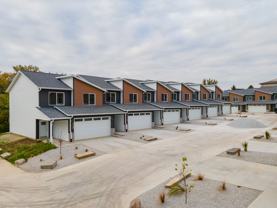 5330 N Gaines St #402 - Photo 1 of 1