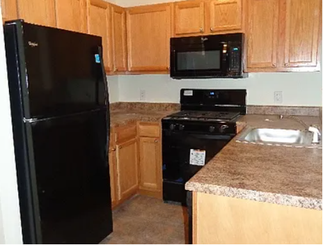 126 Lark St #2 - Photo 3 of 7
