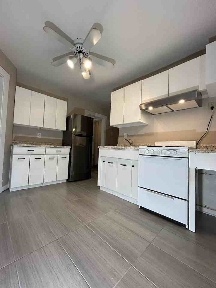 1231 Raymond Ave #NA - Photo 2 of 11