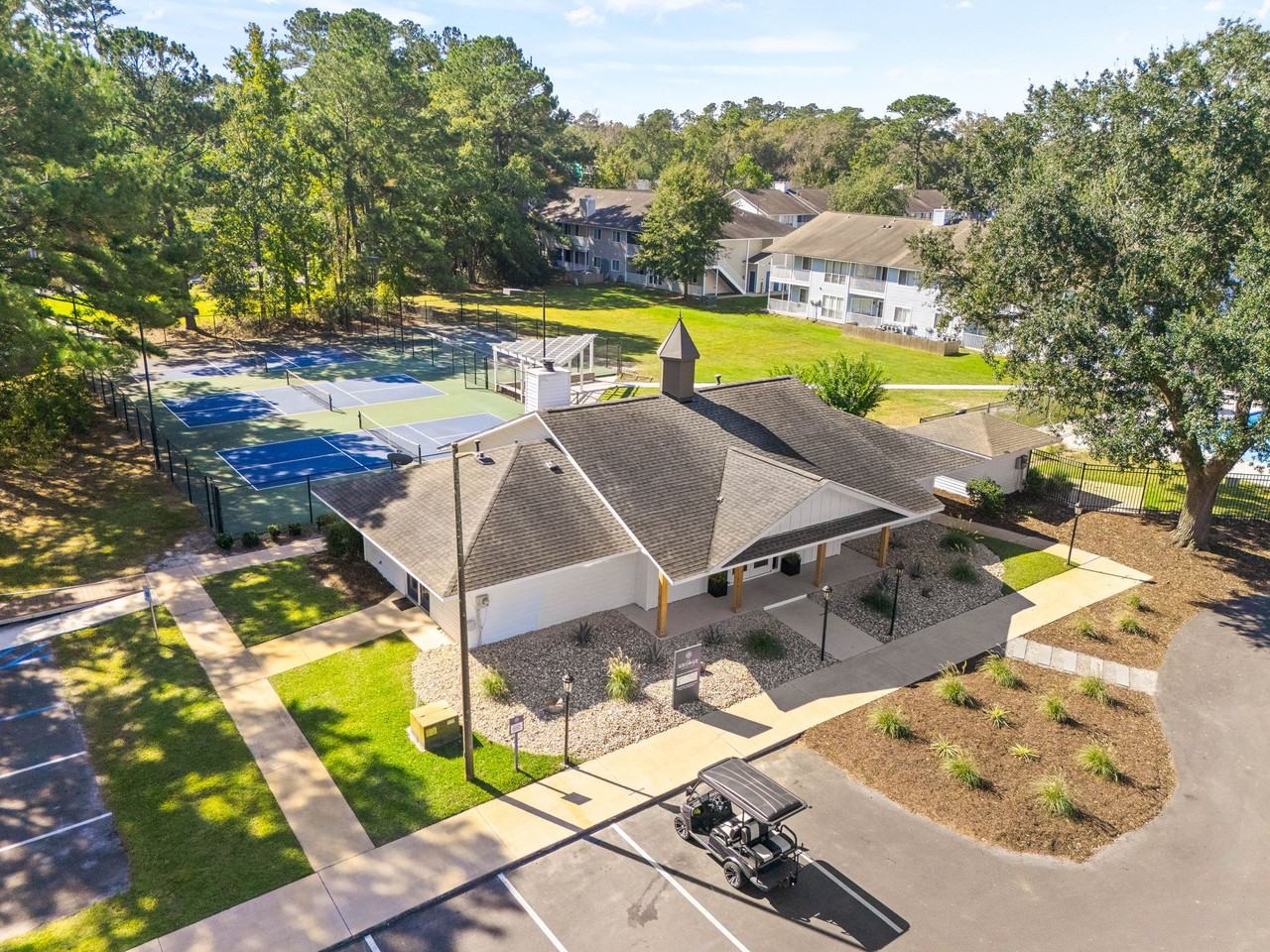 The George Apartment Homes - Photo 3 of 41