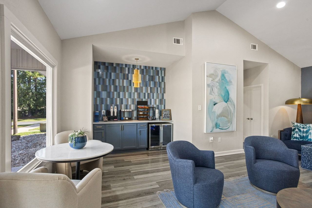 The George Apartment Homes - Photo 6 of 41