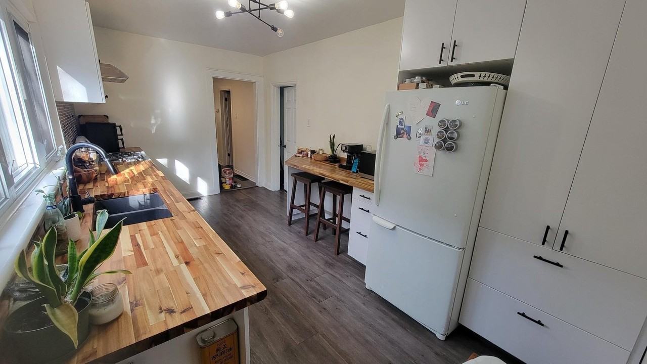 38 Brock Street - Photo 3 of 22