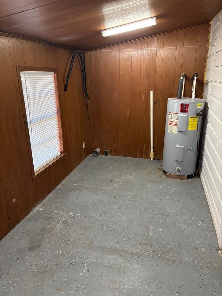 7949 Louise Ln - Photo 4 of 7