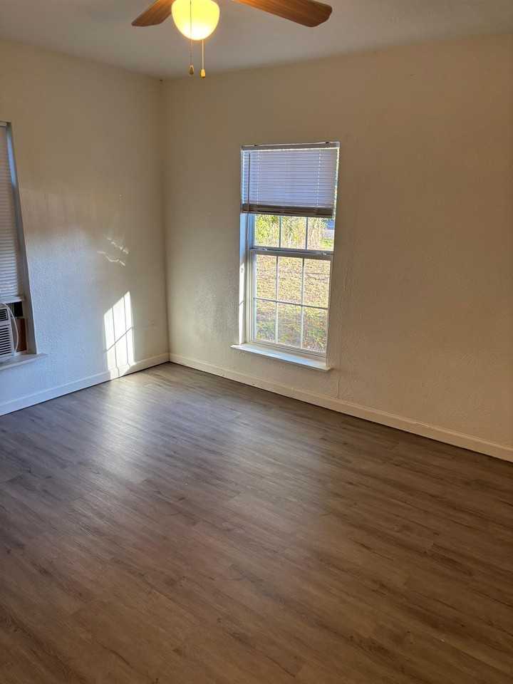 7949 Louise Ln - Photo 7 of 7