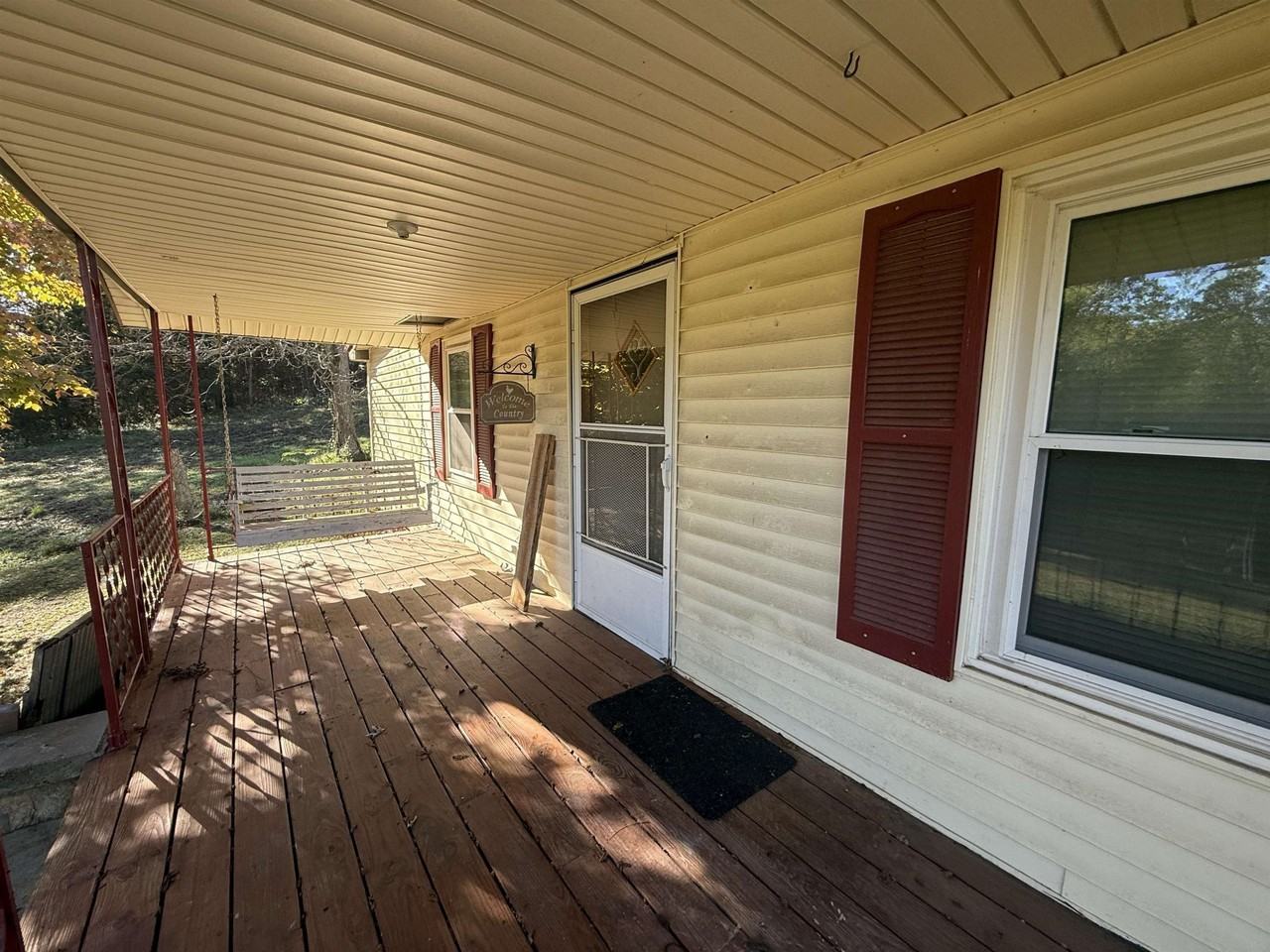 122 Helm Rd - Photo 2 of 25