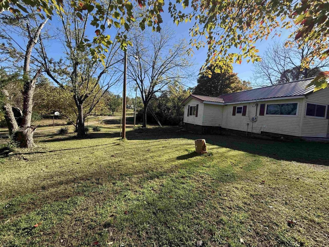 122 Helm Rd - Photo 3 of 25