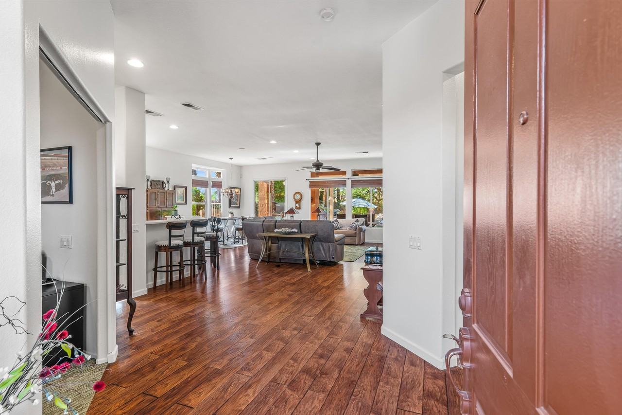 44129 Royal Troon Dr - Photo 3 of 49