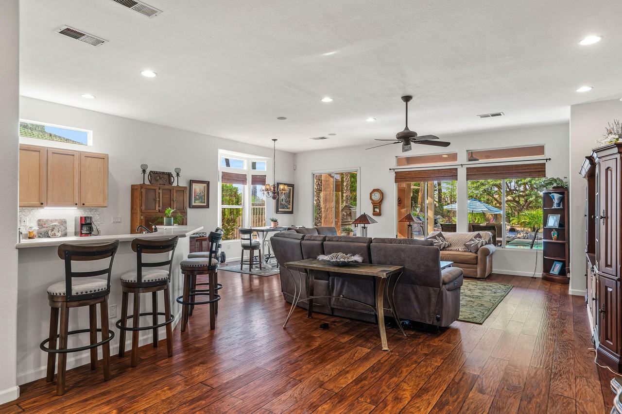 44129 Royal Troon Dr - Photo 4 of 49