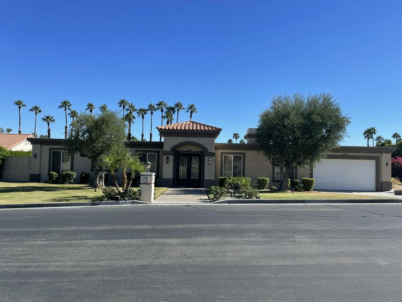 38940 Tandika Trail North - Photo 2 of 27