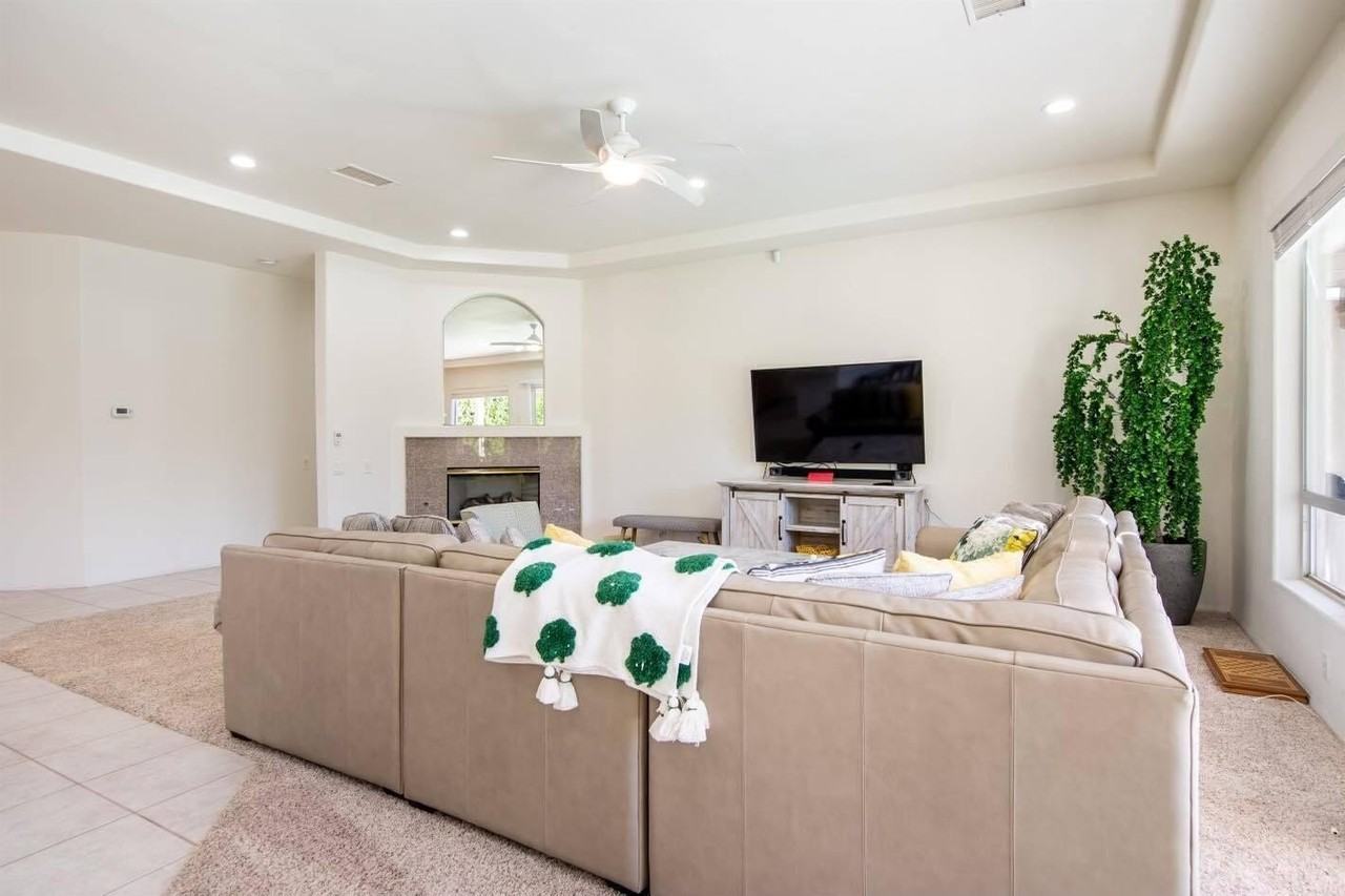 40741 Avenida Solana - Photo 4 of 19