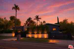 featured image of 8400 Mulholland Dr