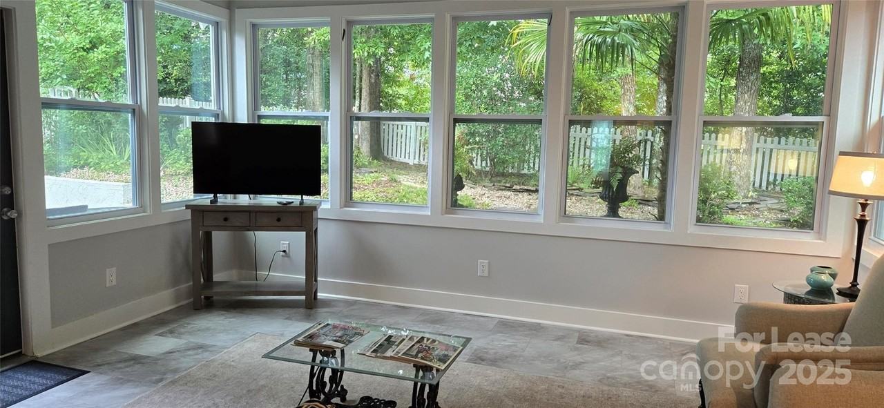 1144 Blowing Rock Cv - Photo 6 of 23