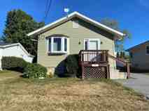 129 Hawthorne St - Photo 1 of 1