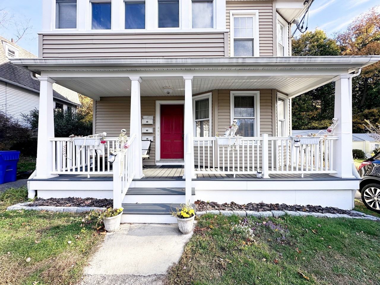 76 Nichols Ave - Photo 7 of 36