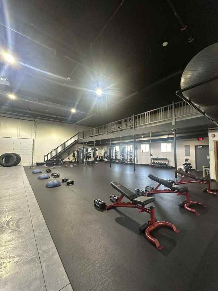 3750 Corporate Ave - Photo 3 of 14