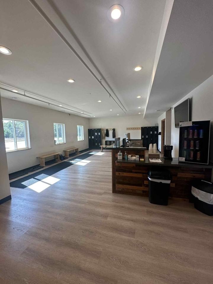 3750 Corporate Ave - Photo 6 of 14