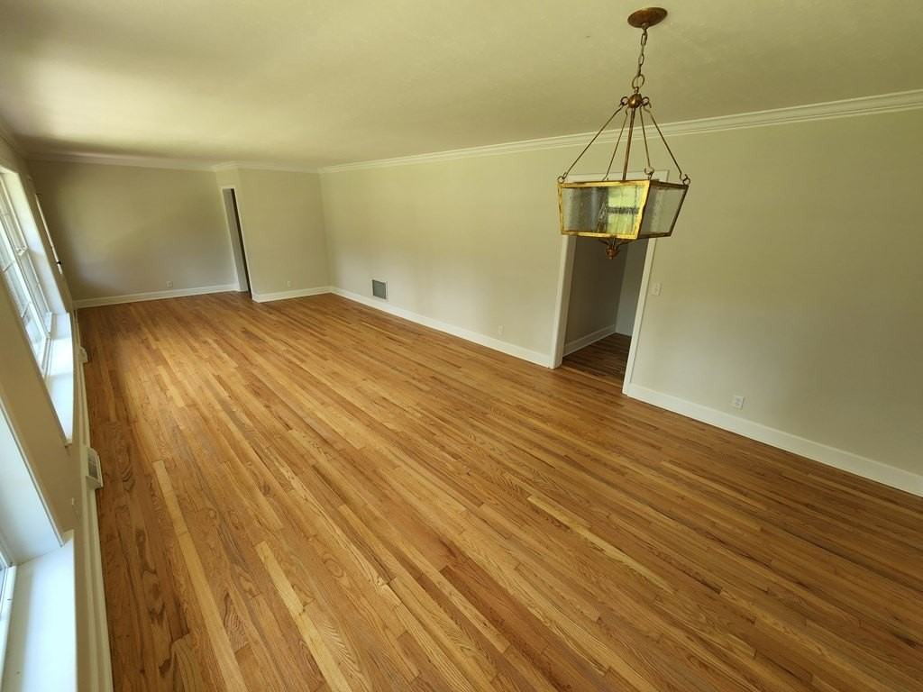 1718 Haisten Dr - Photo 2 of 8