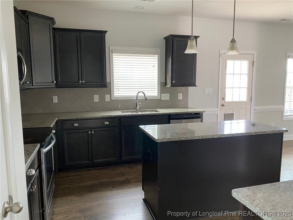 277 Pendleton St - Photo 7 of 29