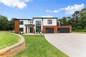 featured image of 151 S Pointe Dr