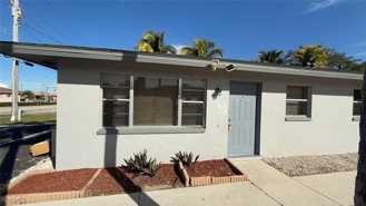 15 Se 24th Ave Apt F #F - Photo 1 of 1