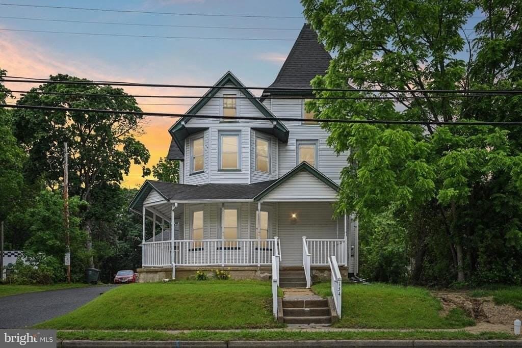 134 S Main St - Photo 2 of 50