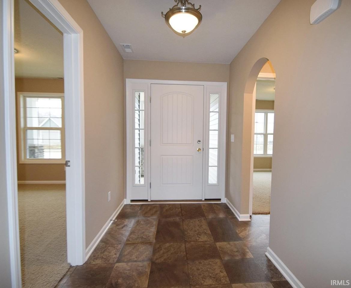 15028 Whitaker Dr - Photo 4 of 17