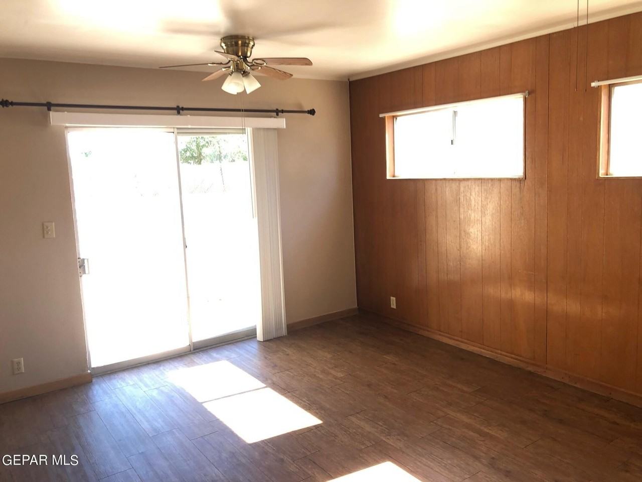 10073 Kirwood St - Photo 6 of 13