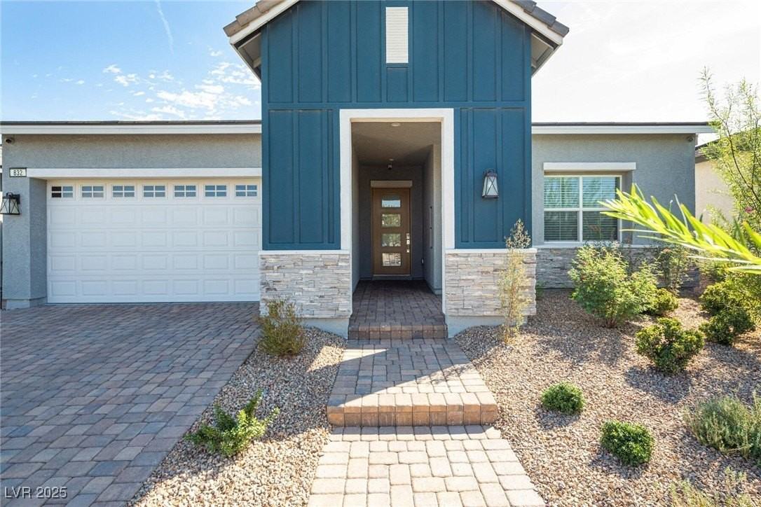 832 Canonbury St - Photo 3 of 45