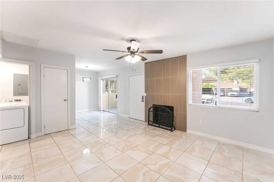 2732 Eldora Cir #A - Photo 7 of 21