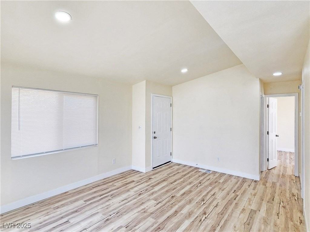 7701 Arabian Way - Photo 3 of 20