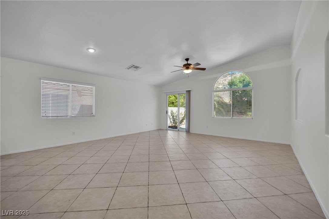 1542 Misty Sky Dr - Photo 5 of 36