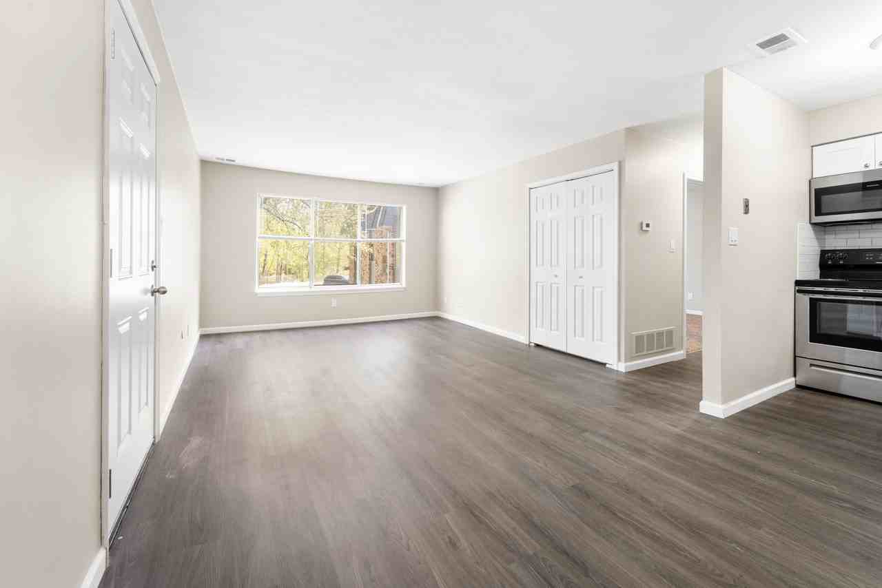 Huron River Allen Park - Photo 5 of 22