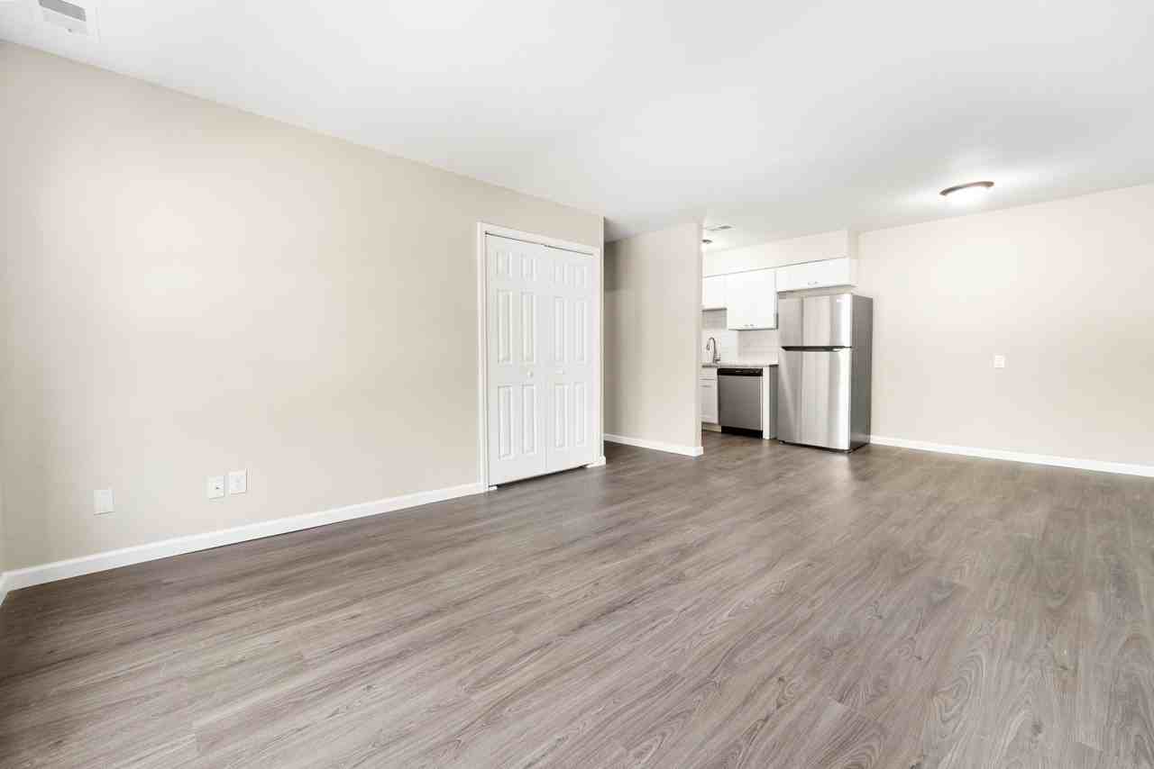 Huron River Allen Park - Photo 7 of 22