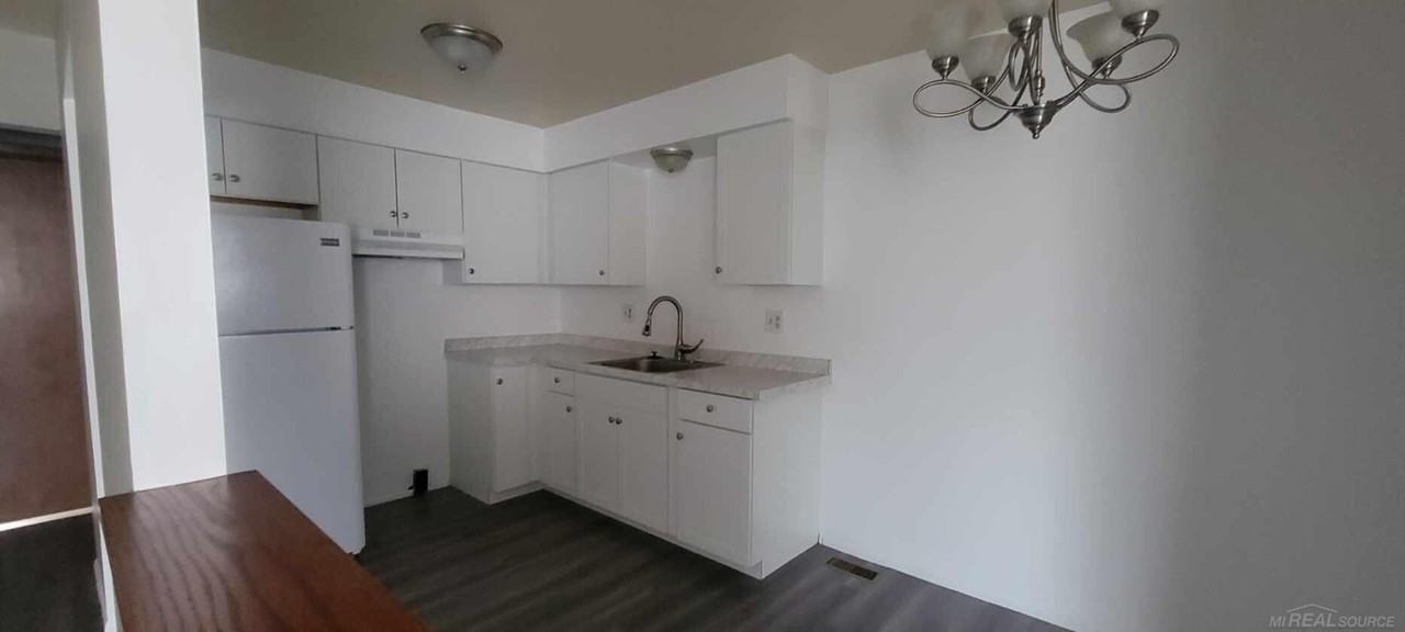 22700 Stair Dr Apt 3 #3 - Photo 6 of 10