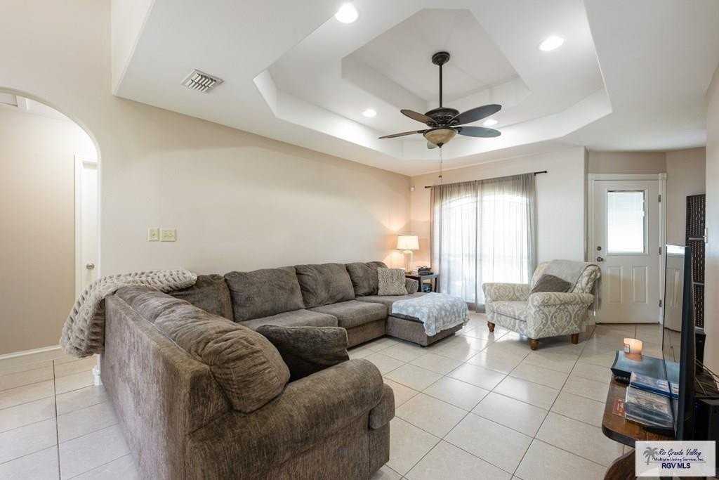 6505 Carolina Pne - Photo 3 of 22