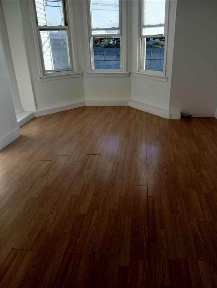 422 Saint Pauls Ave #1 - Photo 3 of 11