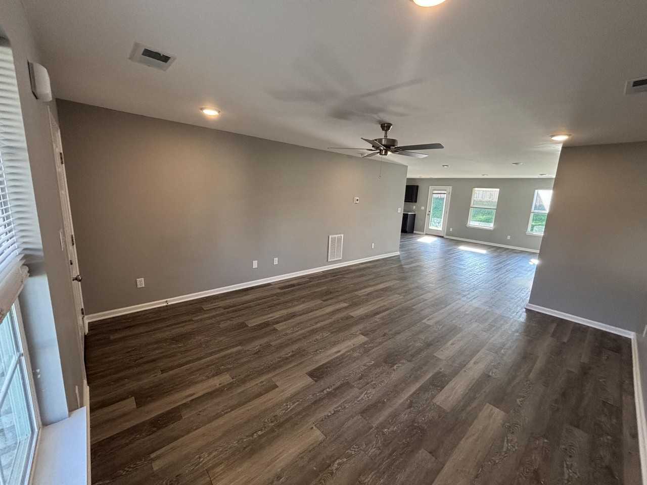 140 Landry Ln - Photo 2 of 17