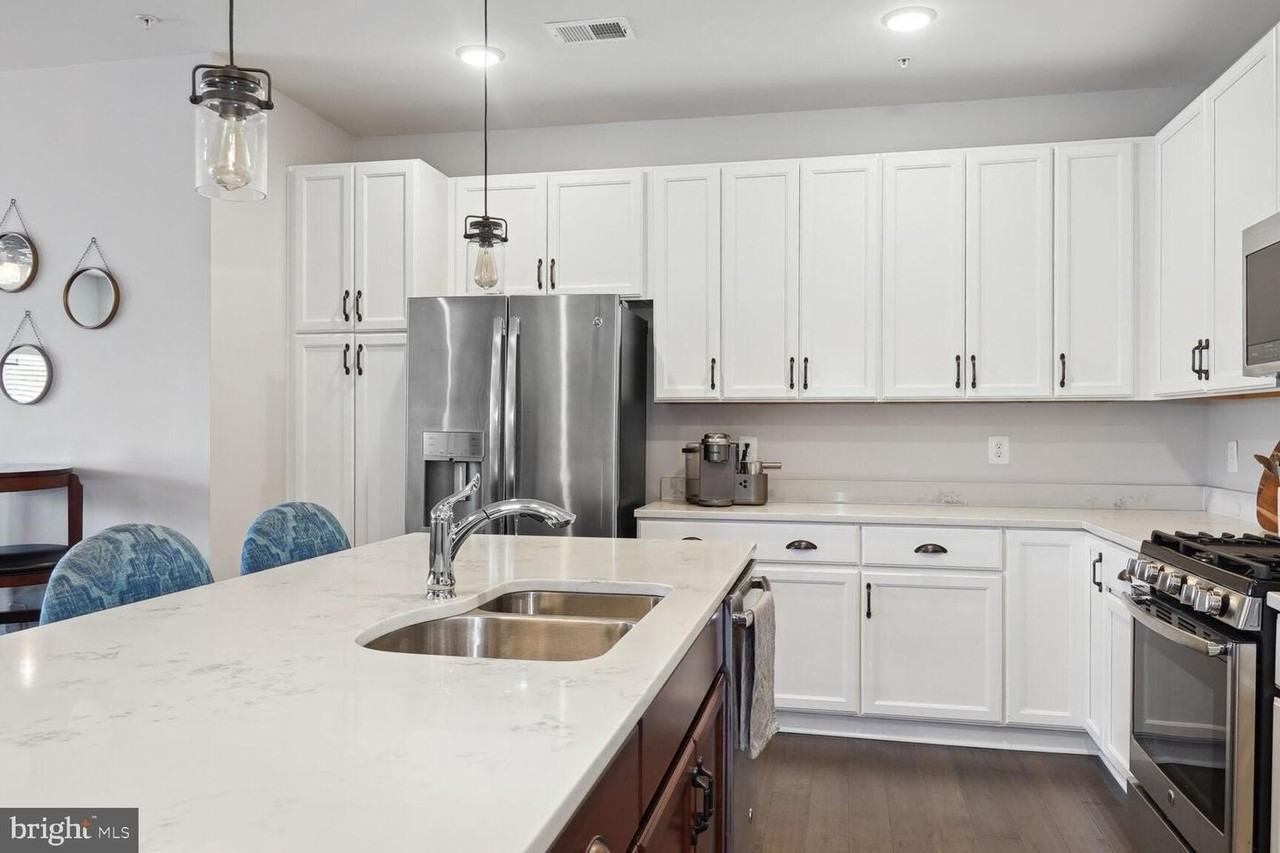 557 Leftwich Ln - Photo 4 of 13