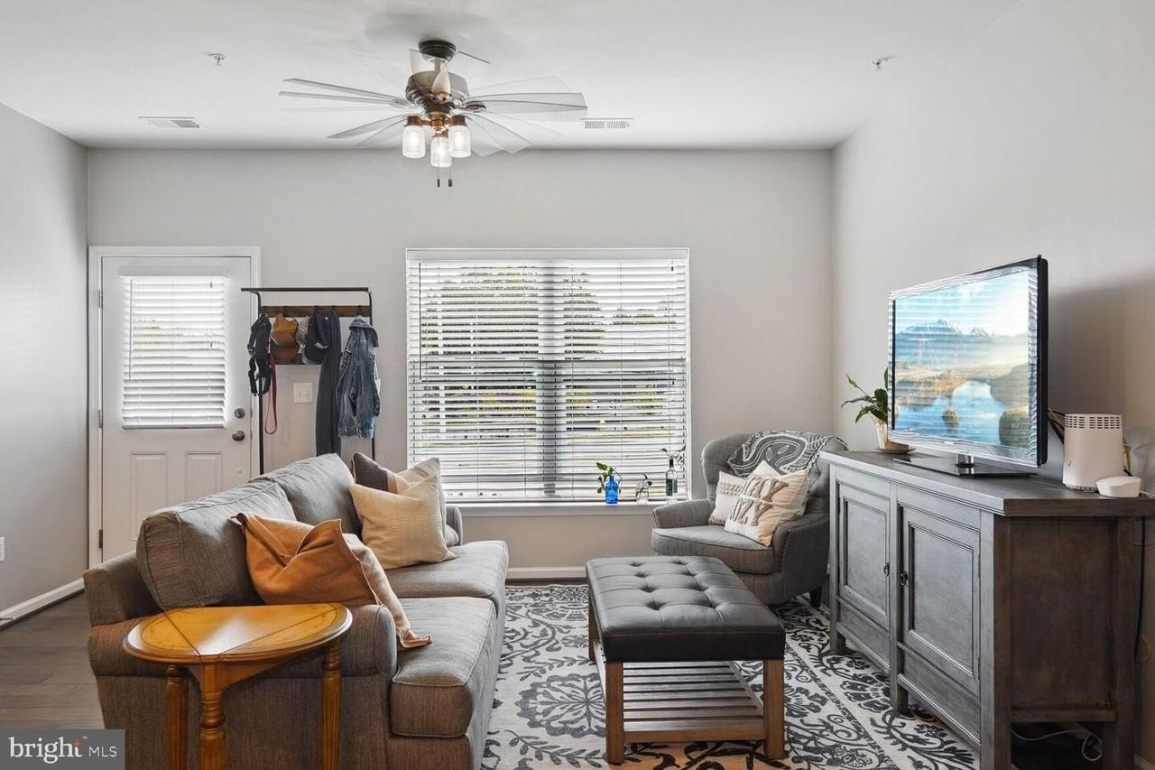 557 Leftwich Ln - Photo 5 of 13