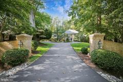 9454 Newbridge Dr - Photo 1 of 1