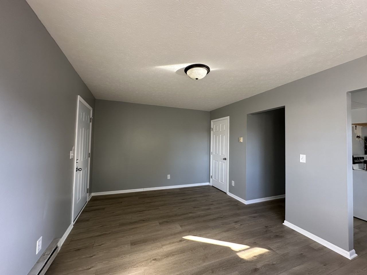 521 North High Street - Photo 4 of 8