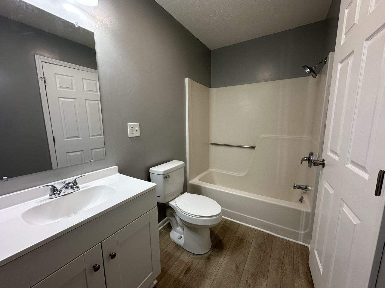 521 North High Street - Photo 6 of 8