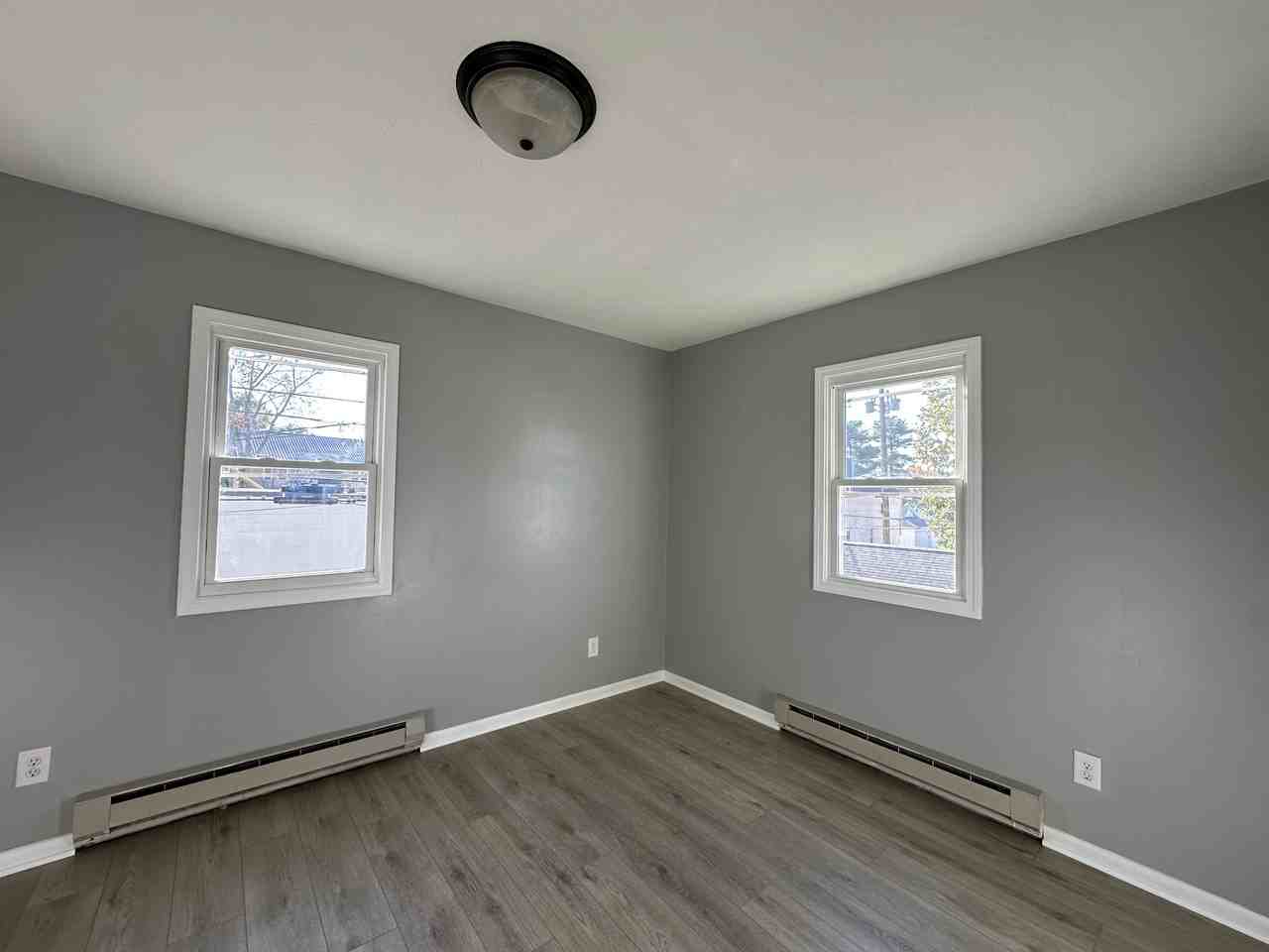 521 North High Street - Photo 7 of 8