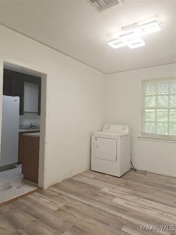 2215 E 2nd St - Photo 3 of 15