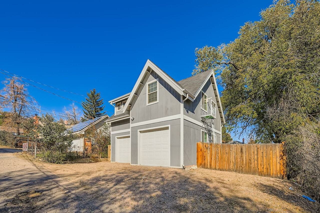 515 West San Miguel Street UNIT B - Photo 2 of 32