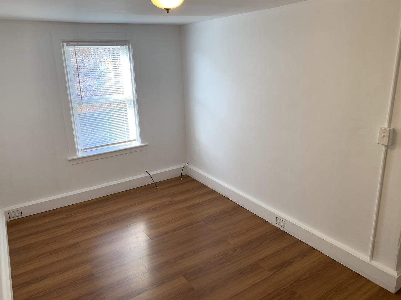 470-480 Norwich Avenue - Photo 6 of 10