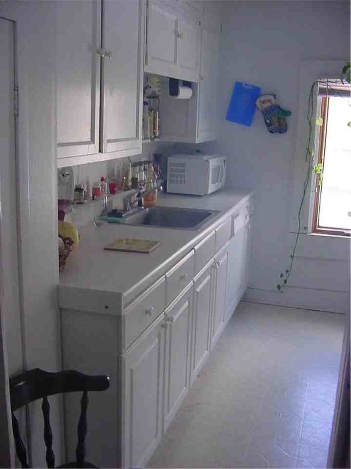 528 West Liberty Street apt #3 - Photo 2 of 7